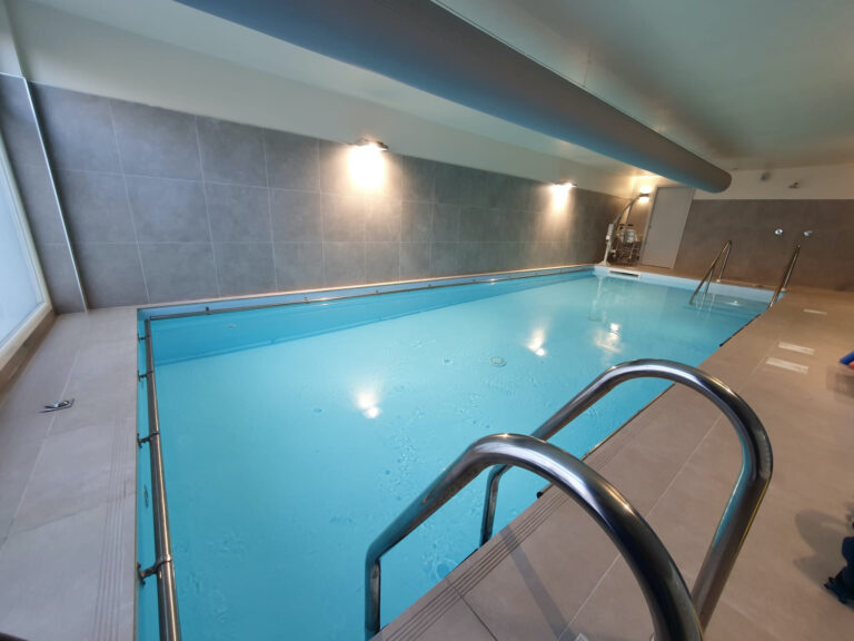 piscina acqua calda per riabilitazione genova